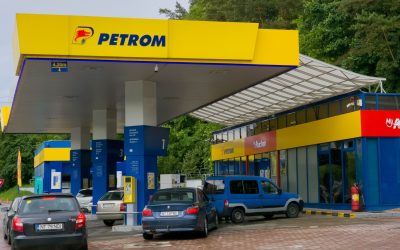 Prețurile carburanților cresc din nou, în ciuda ieftinirii petrolului Prețul benzinei și motorinei a crescut din nou marți dimineață în benzinăriile din România, marcând o nouă scumpire pentru șoferi