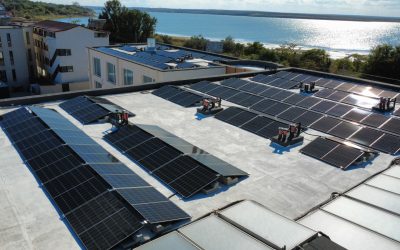 Afacerile românești se orientează spre energia solară pentru a reduce costurile Companiile din România adoptă tot mai mult sistemele fotovoltaice industriale ca soluție pentru diminuarea facturilor la energie electrică