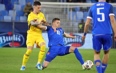 Eșecul României cu Slovacia: O înfrângere cu gust amar Echipa națională de fotbal a României a suferit o înfrângere în fața Slovaciei, un rezultat care vine într-un context complicat pentru „tricolori”