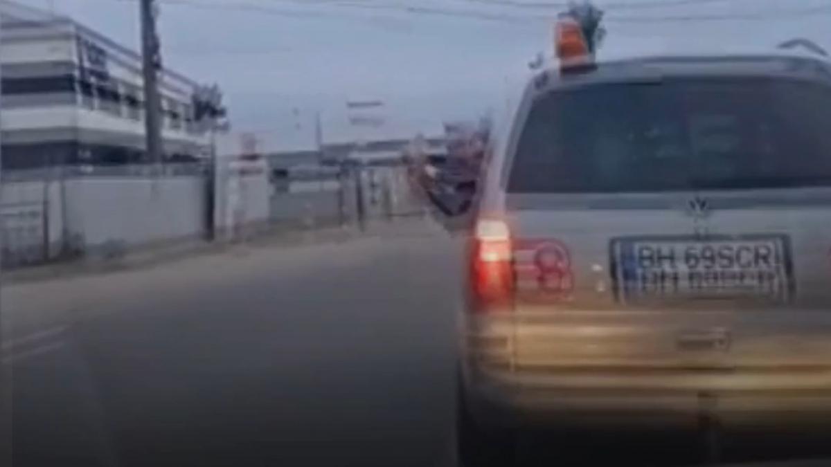 Protest spontan în Bihor: șoferi nemulțumiți de prețul carburanților Mai mulți șoferi din județul Bihor au protestat spontan, vineri, 22 martie, împotriva prețurilor mari la carburanți