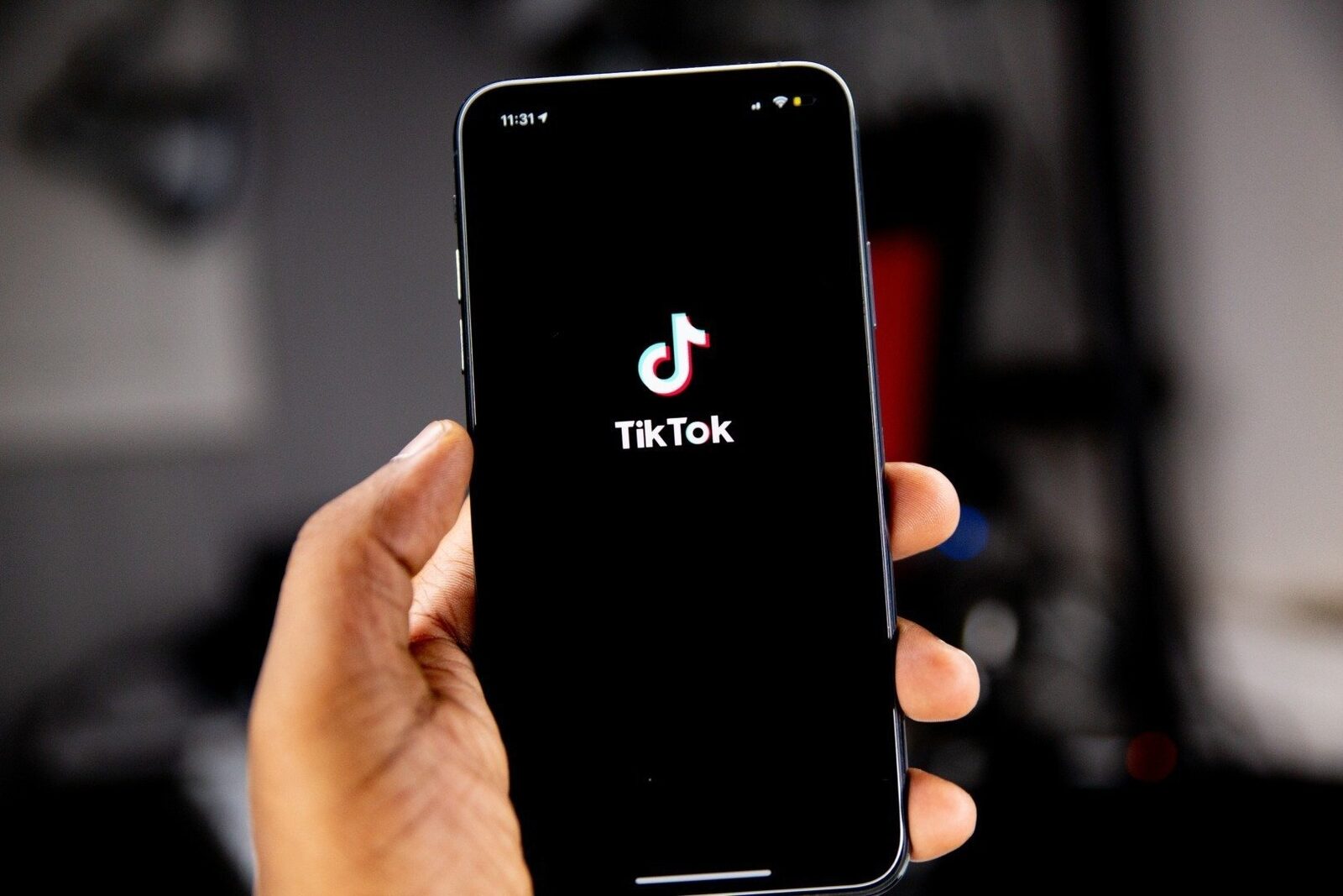 Curtea Constituțională din Albania declară ilegală suspendarea TikTok Curtea Constituțională din Albania a decis, miercuri, că suspendarea platformei TikTok pentru mai multe luni, decisă de guvernul de la Tirana, a încălcat libertatea de exprimare și libertatea presei