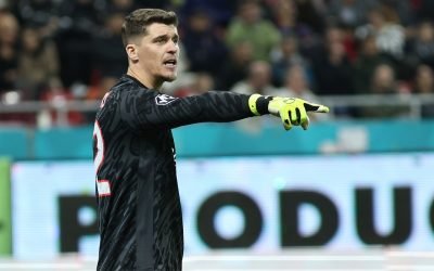 Giovanni Becali, implicat în găsirea unei noi echipe pentru portarul Târnovanu Impresarul Giovanni Becali a anunțat că va face tot posibilul pentru a-i găsi o nouă echipă portarului Ștefan Târnovanu