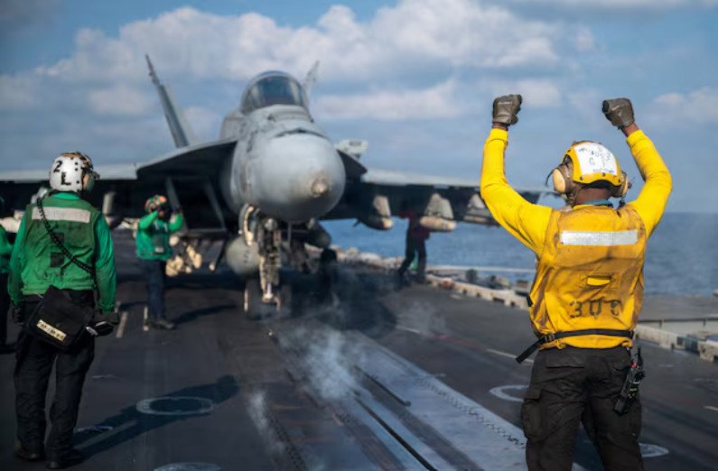 SUA trimit trupe în orientul mijlociu, Trump critică NATO