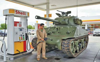 Cozi la benzinării și temeri legate de aprovizionare pe fondul tensiunilor din Orientul Mijlociu Panica legată de posibilele creșteri de prețuri la carburanți alimentează cozi la benzinării în mai multe țări europene, pe fondul escaladării conflictului din Orientul Mijlociu