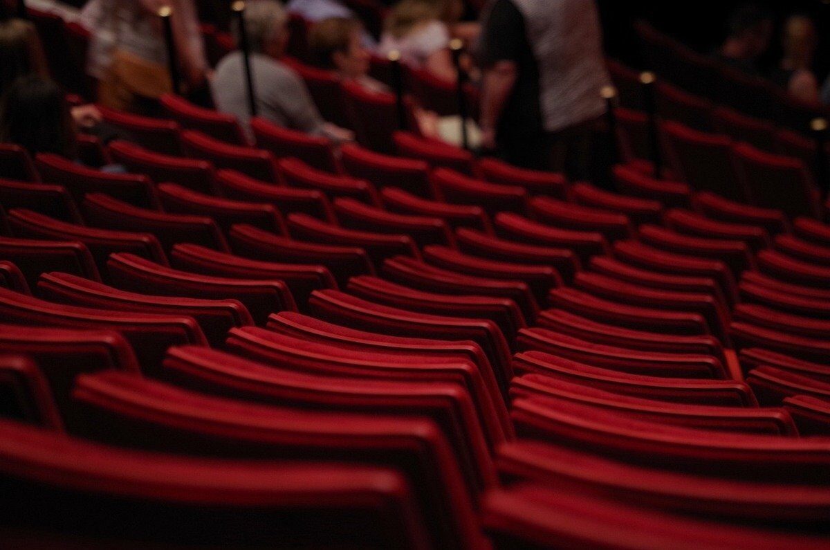 Deblocare pentru posturile de manageri de teatru în București Primarul general al Capitalei, Ciprian Ciucu, a anunțat marți inițierea procedurilor pentru organizarea concursurilor de ocupare a funcțiilor de manageri ai teatrelor din București