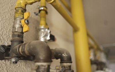 Criza energetică: Guvernul se pregătește pentru o posibilă escaladare a conflictului din Orientul Mijlociu Ministrul Energiei, Bogdan Ivan, a anunțat că a pregătit documentele necesare pentru a declara stare de criză în domeniul energetic, în cazul în care conflictul din Orientul Mijlociu se agravează