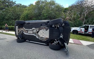 Tiger woods, arestat după ce s-a răsturnat cu mașina