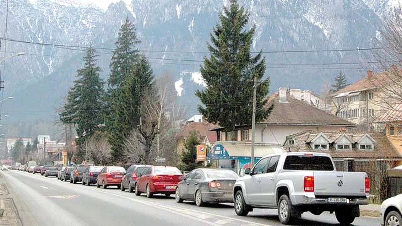 Coloană de mașini pe dn1 între Sinaia și Comarnic