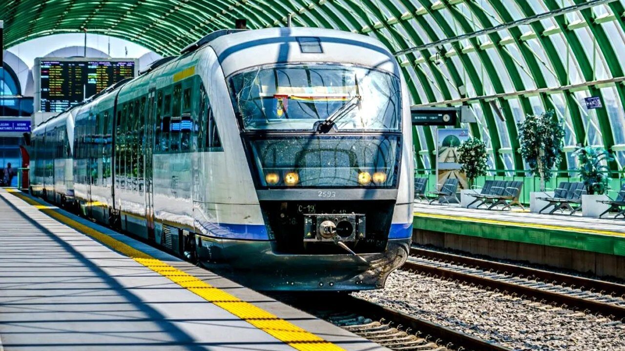 Aplicația CFR pentru bilete, indisponibilă noaptea asta