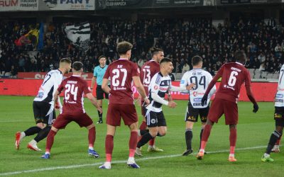 Startul spectaculos al play-off-ului SuperLigii: U Cluj învinge CFR Cluj, iar FC Argeș surprinde la Craiova Play-off-ul SuperLigii României a debutat vineri, 13 martie, cu meciuri pline de suspans și răsturnări de situație