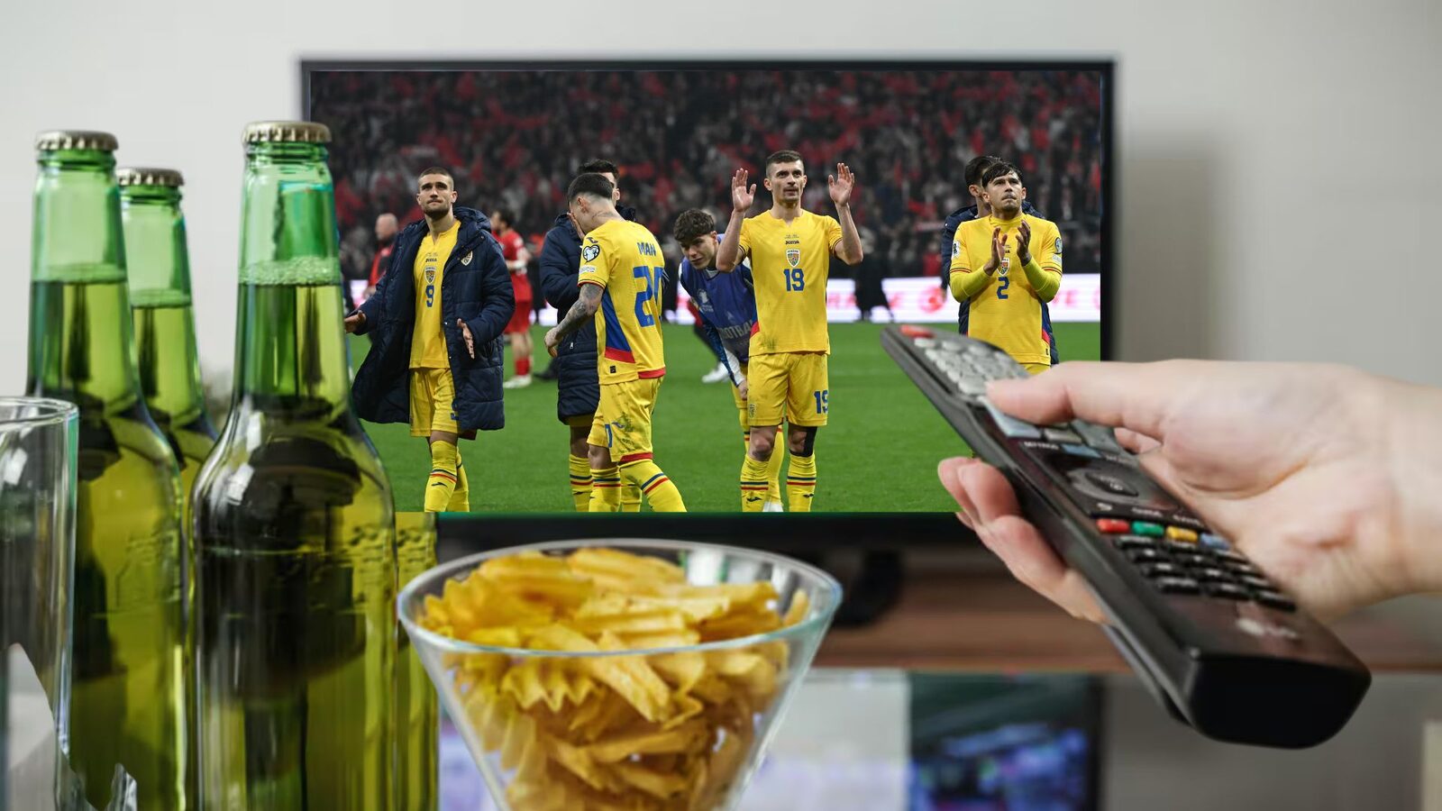 Naționala României, învinsă de Turcia și cu ochii pe amicalul cu Slovacia Echipa națională de fotbal a României a ratat calificarea la Campionatul Mondial, fiind învinsă de Turcia în meciul de joi seara de pe stadionul Beșiktaș Park din Istanbul