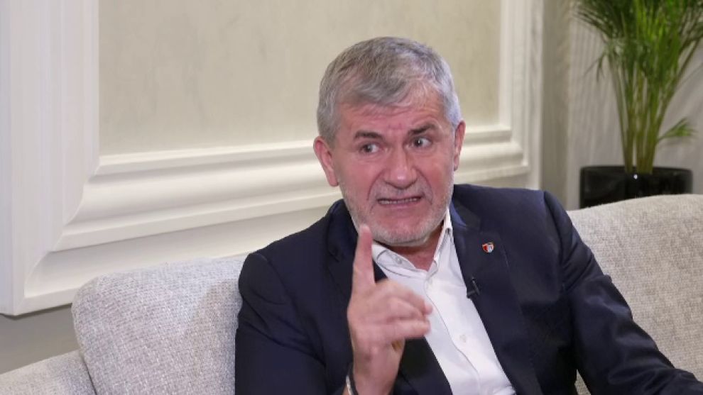 FCSB caută salvarea sezonului în play-out; Mirel Rădoi, pe bancă FCSB, campioana României, ratează prezența în play-off-ul Superligii și se concentrează pe salvarea sezonului în play-out