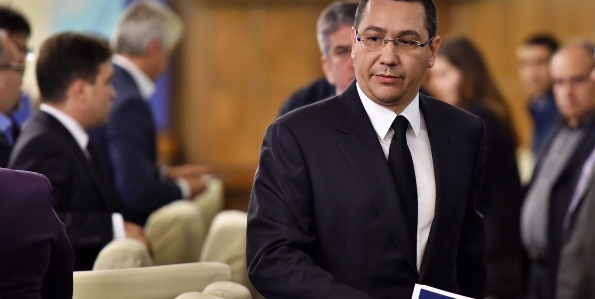 Fiica lui Victor Ponta, chemată din Emirate pentru a fi adusă în țară, nu a fost lăsată să se urce în avionul cu elevii repatriați Irina, fiica fostului premier Victor Ponta, a fost convocată de la studii din Abu Dhabi, însă nu a fost inclusă pe lista celor care au revenit în țară cu un zbor de repatriere