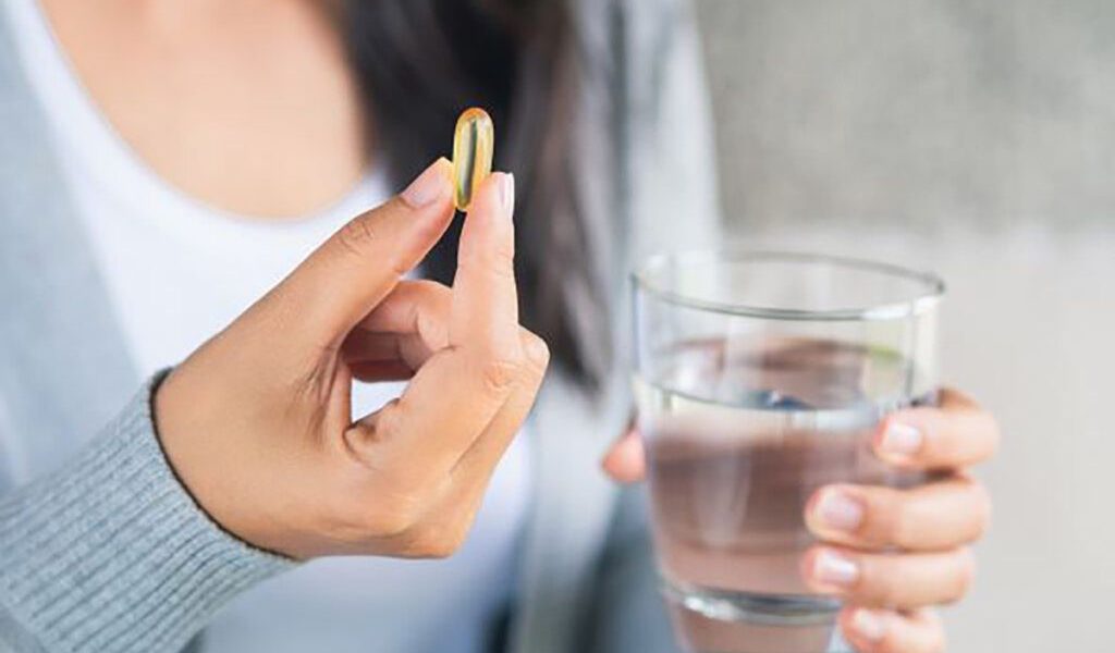 Atenție la vitamina D: Excesul poate afecta grav sănătatea Suplimentele cu vitamina D, adesea promovate pentru beneficiile lor asupra sănătății, pot deveni periculoase în doze mari, avertizează medicii