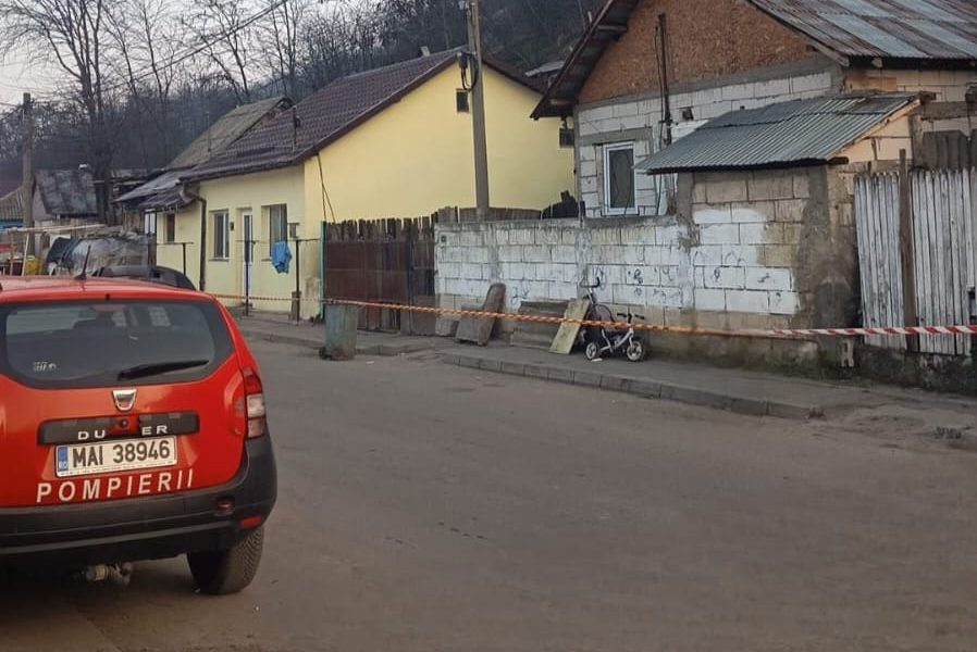 Alunecare de teren în Slatina: Șapte case afectate și 25 de persoane evacuate O alunecare de teren produsă miercuri dimineață în Slatina, județul Olt, a afectat șapte locuințe și a dus la evacuarea a 25 de persoane