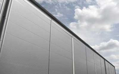 Panourile sandwich: Alegerea corectă pentru construcții eficiente Panourile sandwich, tot mai populare în construcții, reprezintă o soluție rapidă și eficientă pentru închiderea și amenajarea spațiilor