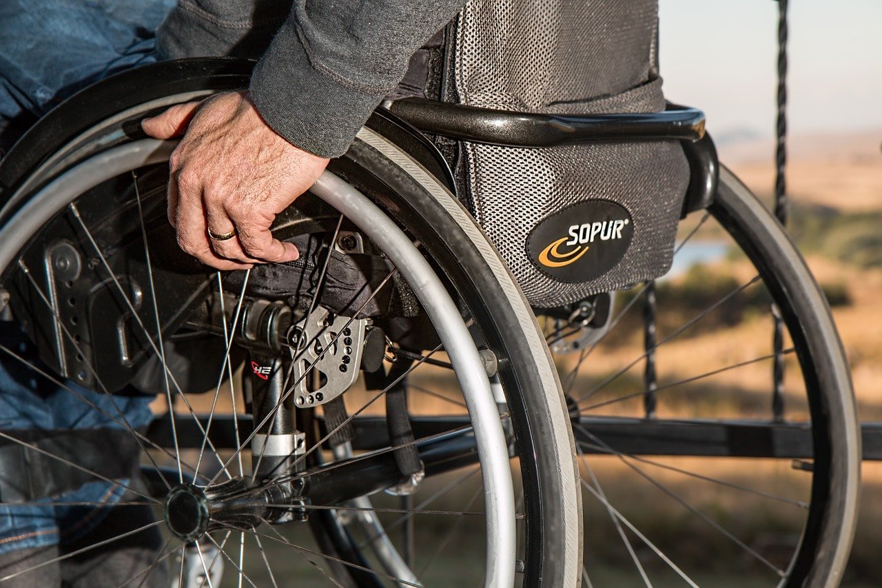 Galați: Reducere la impozite pentru persoanele cu handicap