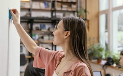 Un student inginer dezvoltă un tencuială magnetică pentru a revoluționa decorarea interioară Un tânăr student la inginerie, Marco Agustín Secchi, a creat un material inovator care ar putea schimba modul în care agățăm obiecte pe pereți