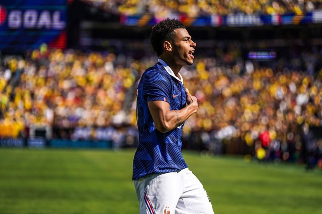 Franța demonstrează forța în amicalul cu Columbia, spre Cupa Mondială 2026 Echipa națională a Franței a obținut o victorie categorică, scor 3-1, în fața Columbiei într-un meci amical disputat duminică seară pe teren neutru, în Statele Unite