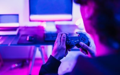Gamingul iranian, o piață uriașă blocată de sancțiuni și restricții Industria de jocuri video din Iran se confruntă cu un paradox: deși este extrem de populară, cu peste 30 de milioane de jucători, aceasta este puternic afectată de sancțiuni economice, filtre online și lipsa infrastructurii adecvate