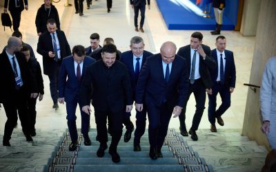 Zelenski a discutat cu premierul Bolojan despre asistența militară și cooperarea energetică Președintele Ucrainei, Volodimir Zelenski, a avut o întâlnire cu premierul României, Ilie Bolojan, în cadrul căreia au fost abordate subiecte cruciale pentru ambele state