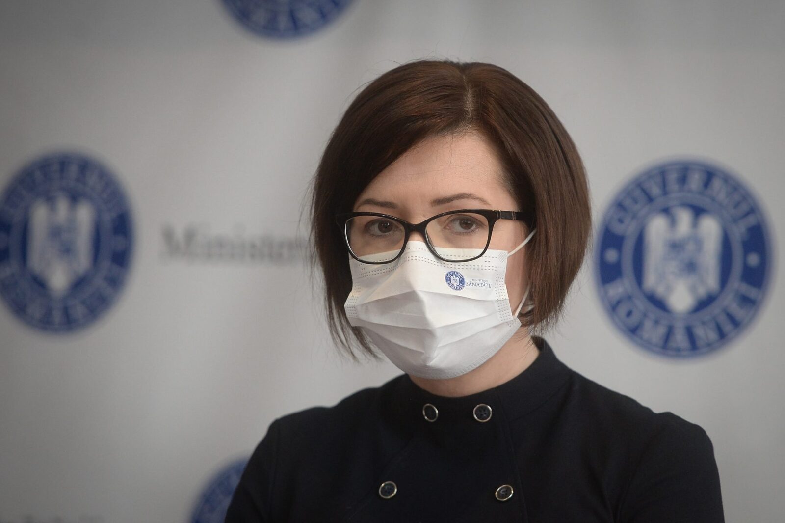 România, la un pas de a refuza contractul Pfizer pentru vaccinuri: Ioana Mihăilă a optat pentru participare România a ratat ocazia de a refuza contractul european de achiziție a vaccinurilor Pfizer pentru anii 2022-2023, în valoare de aproape 750 de milioane de euro