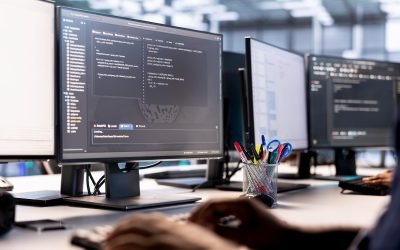 Industria tech, în criză: mii de concedieri și investiții masive în inteligența artificială Companiile din tehnologie traversează o perioadă de mari transformări, cu reduceri masive de personal și investiții accelerate în inteligența artificială (AI)