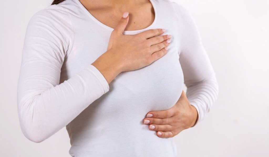 Un semn banal prevestește cancerul la sân, chiar fără noduli