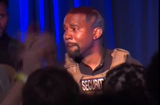 Festivalul Wireless, programat să aibă loc în iulie, a fost anulat după ce artistului cunoscut anterior sub numele de Kanye West i s-a interzis intrarea în Marea Britanie