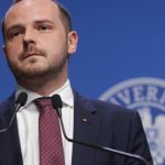 Guvernul negociază cu Pfizer: 600 milioane € cash, medicamente inovative?