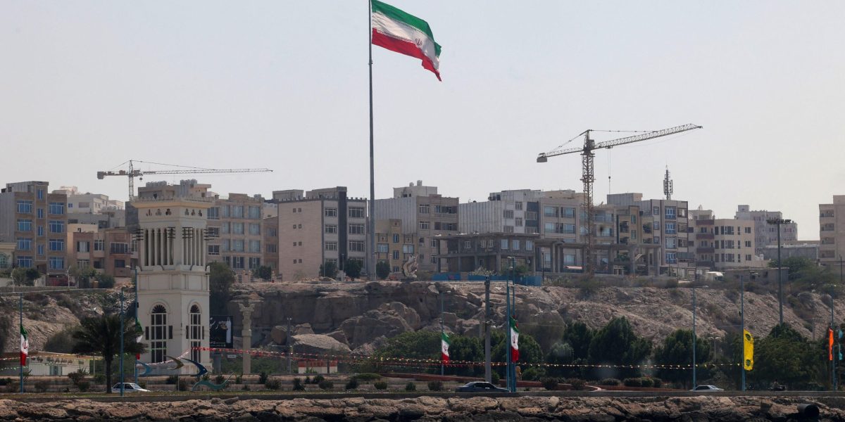 Iranul, ultimatum dur în Strâmtoarea Ormuz: Vor pleca doar cu drepturi garantate