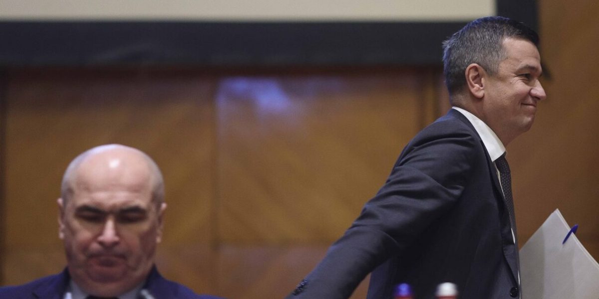 Șoferul cu ochii-n telefon: România, condusă de corul de lăudători