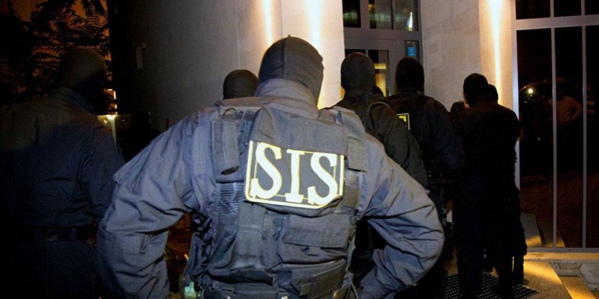 Spioni de la Chișinău, acuzați de șantaj: Cer bani de la cetățeni