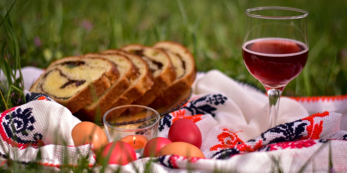 Ce-au mâncat românii de Paște? Topul preparatelor comandate!
