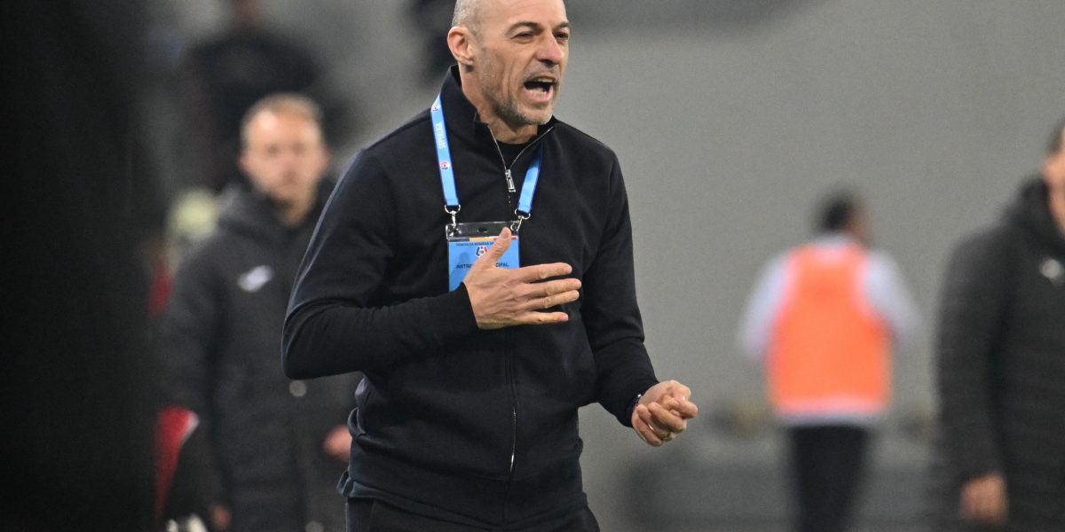 Andone, după eliminarea din Cupă: „Dacă s-a repetat, trebuia și la Drammeh”