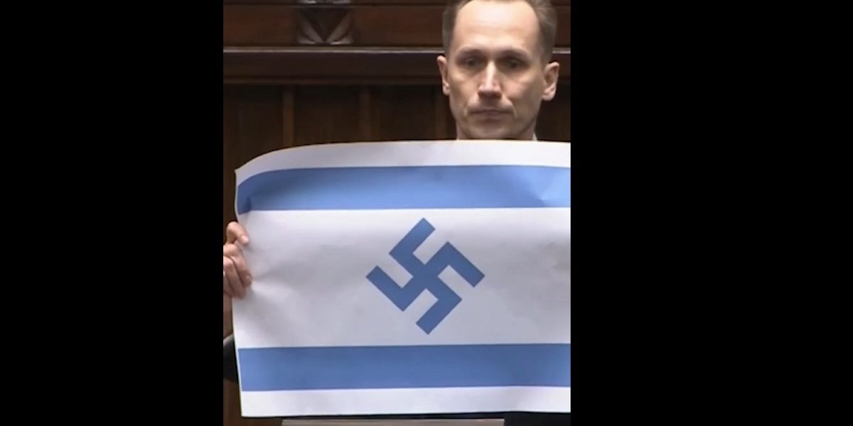 Polonia, scandal uriaș cu Israel: Acuză ingerințe după o svastică la Varșovia