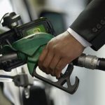 Benzina și motorina, iar mai scumpe: Ce prețuri sunt la pompă luni