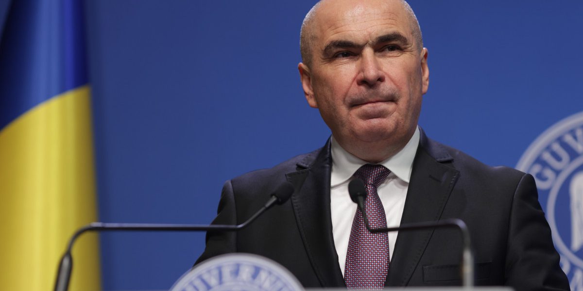 Bolojan, la un pas de demitere: PSD și AUR au voturile pentru moțiune