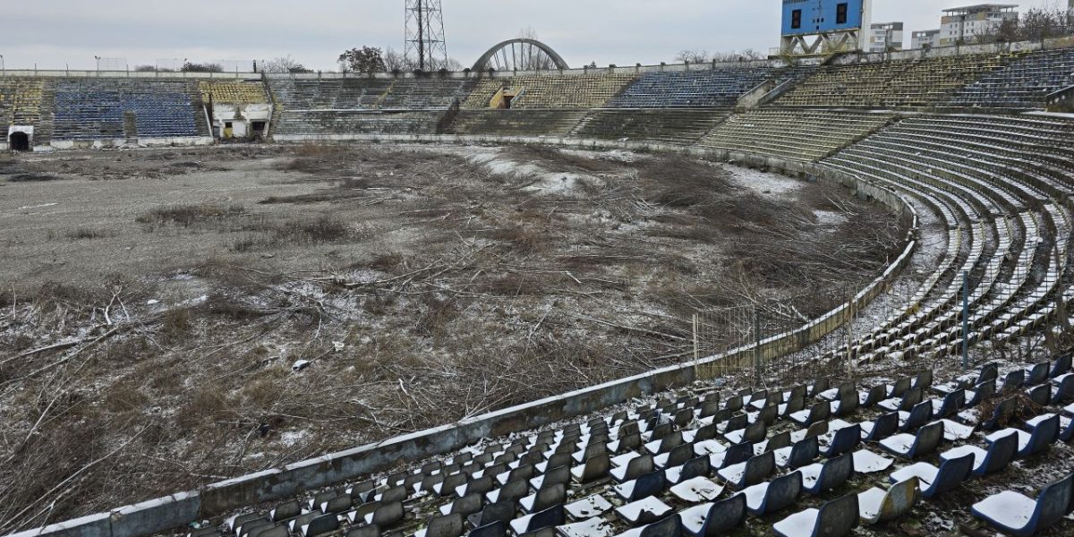 Stadionul de 120 milioane EURO din România, ruină: „Îți vine să plângi”