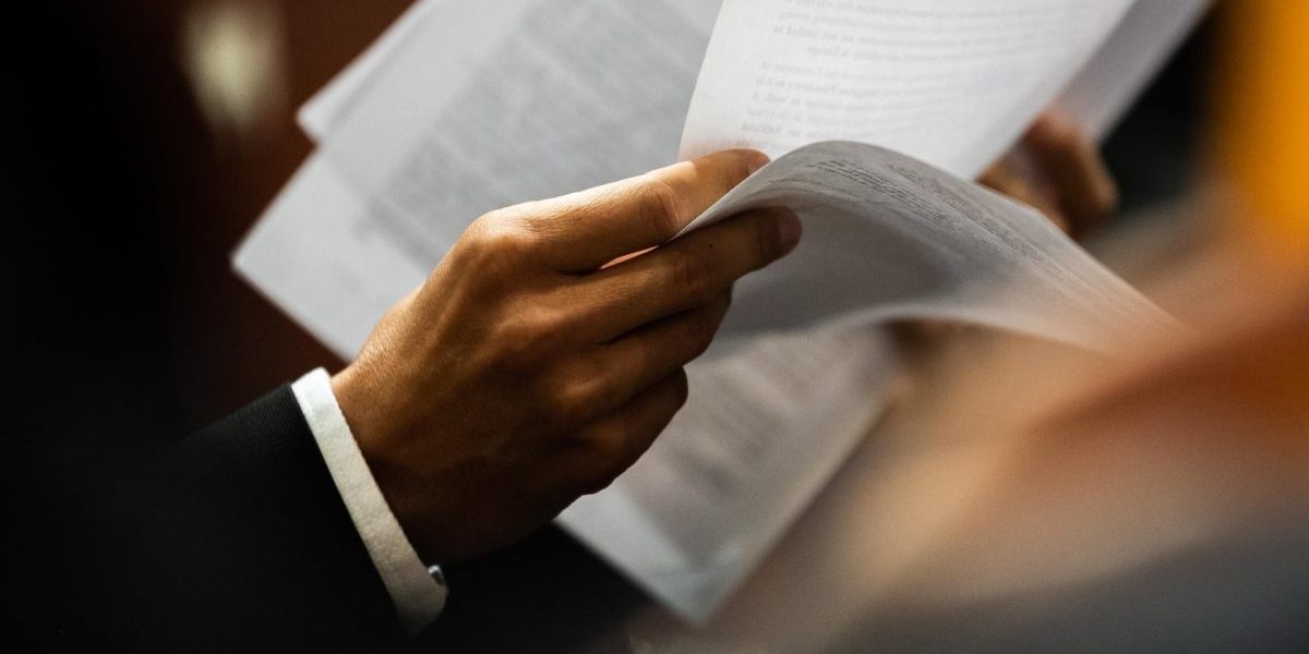 Demisie la Atena: Adjunctul Agriculturii, cu diplomă falsă?