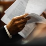 Demisie la Atena: Adjunctul Agriculturii, cu diplomă falsă?