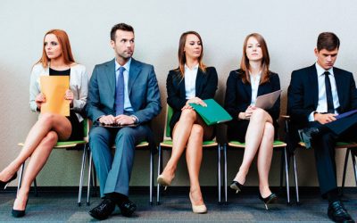 Companiile caută tot mai mulți specialiști în Inteligența Artificială (IA), în timp ce competențele mixte, tehnice și umane, devin cruciale pe piața muncii