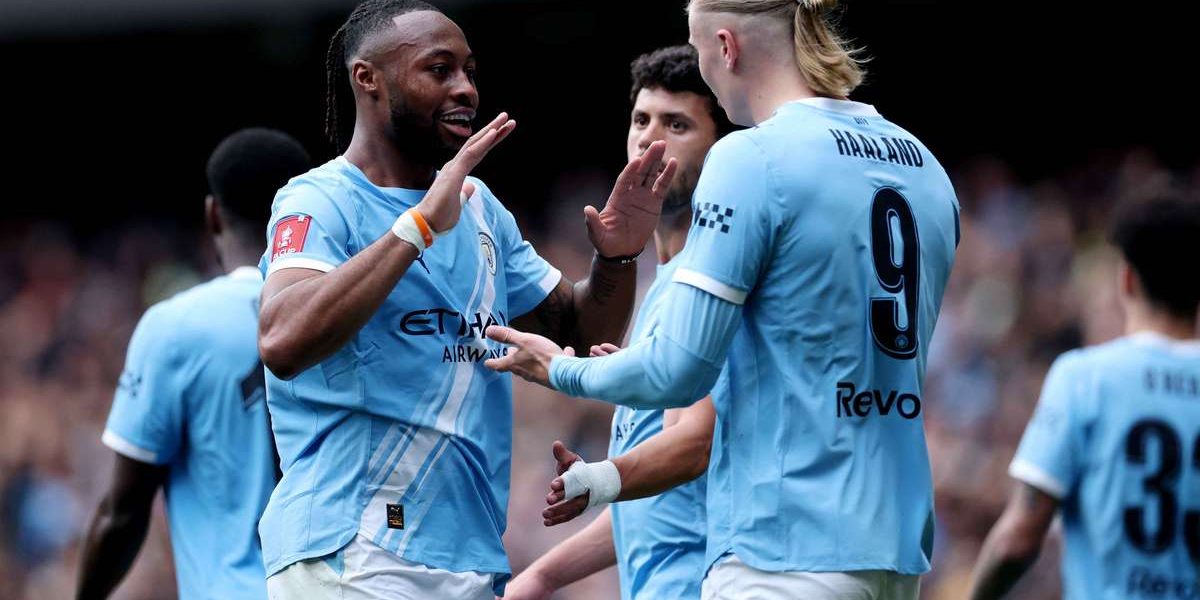 Fotbal: Chelsea – Manchester City, duel de gală. Rațiu, titular la Mallorca