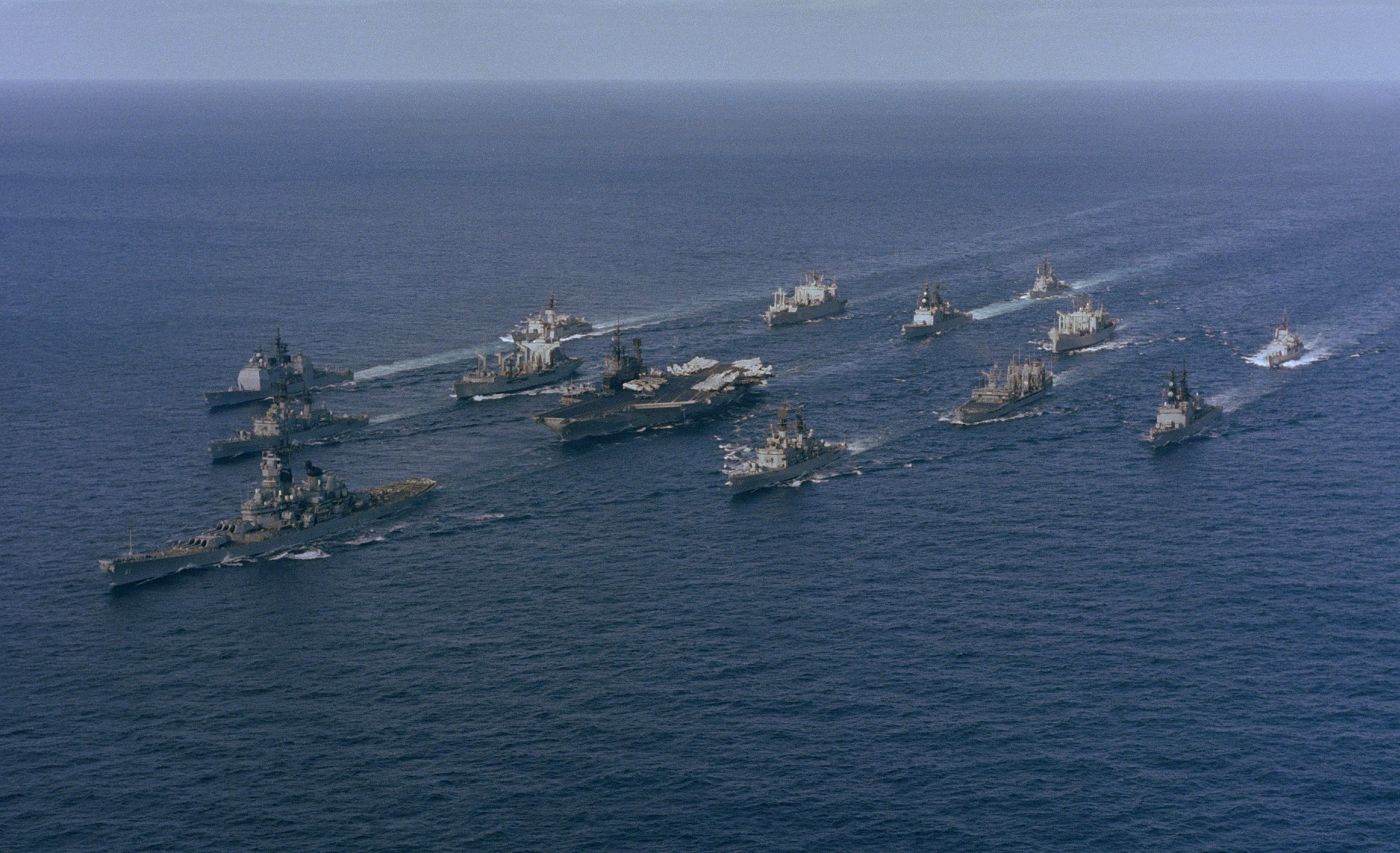 Flotilă americană, prin Strâmtoarea Ormuz în 2026: Tensiuni geopolitice cresc