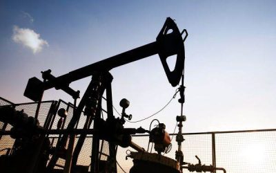 Prețul petrolului sare de 100$ după blocada porturilor IRANIENE