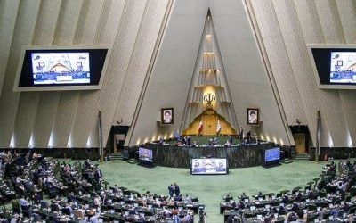 Iranul şi SUA, aproape de acord? Negocieri cu pași înainte, anunță Teheranul