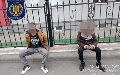 Bătaie pe stradă în ARAD: Doi bărbați, cu istoric de încălcări ale legii, au ajuns la spital Un conflict violent izbucnit pe o stradă din municipiul ARAD a dus la intervenția polițiștilor locali și la transportarea a doi bărbați la spital