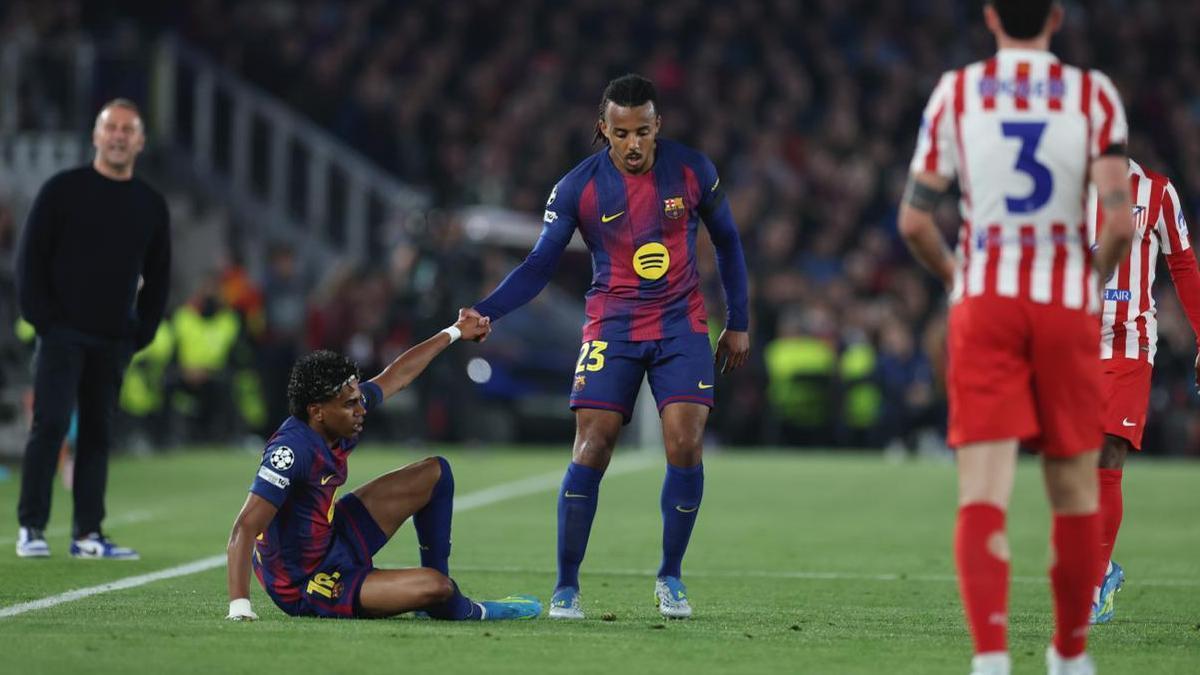 Meciul Barcelona – Atletico Madrid, decisiv pentru calificarea în etapa următoare a competiției, a fost marcat de decizii controversate și de o răsturnare spectaculoasă de situație