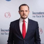 DNA cere noi documente în dosarul vaccinurilor anti-COVID Dosarul privind achizițiile de vaccinuri anti-COVID este în continuare activ, potrivit declarațiilor ministrului Sănătății, Alexandru ROGOBETE