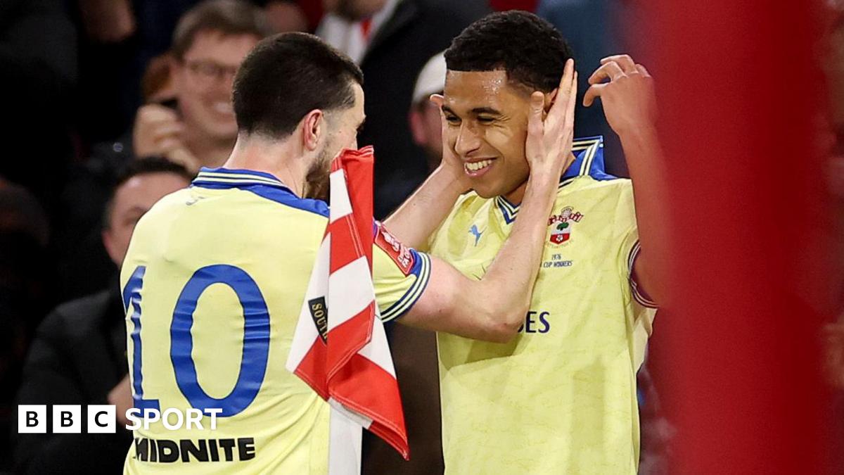 Southampton răstoarnă arsenal și merge în semifinalele de la wembley
